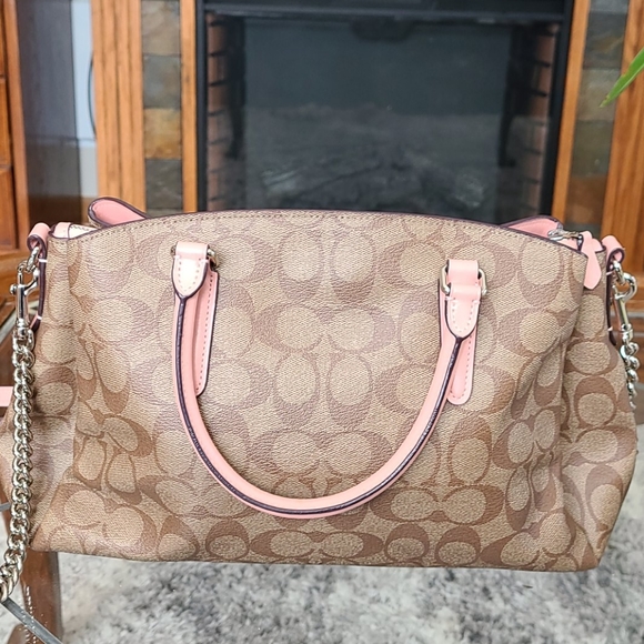 EUC Coach purse - Picture 2 of 7